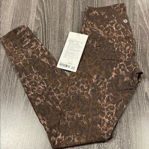 Rare Lululemon new animal print aligns 4